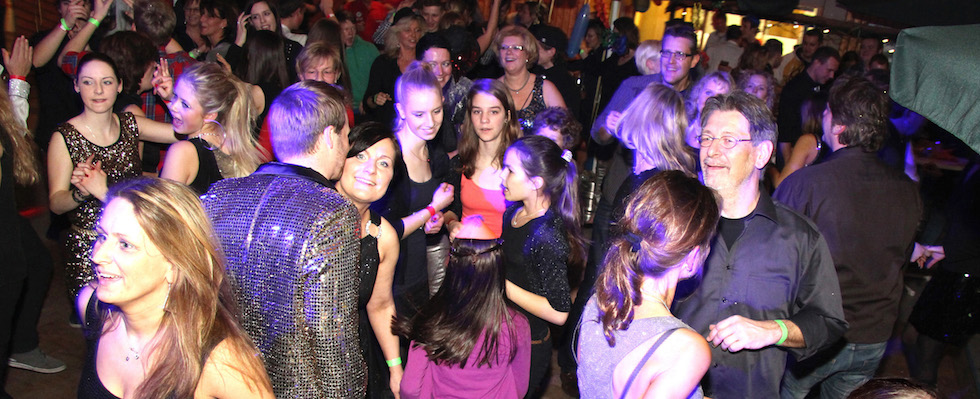 Party-Stimmung auf der Tanzfläche